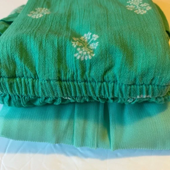 Girls' dresses size 4 Crankcase and jumping bears - Picture 10 of 10